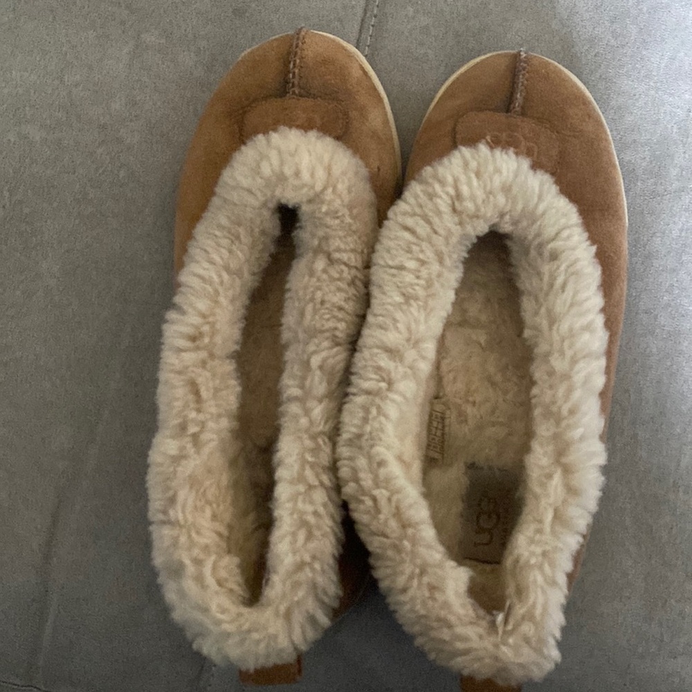Ugg Slipper Shoes Size 8
